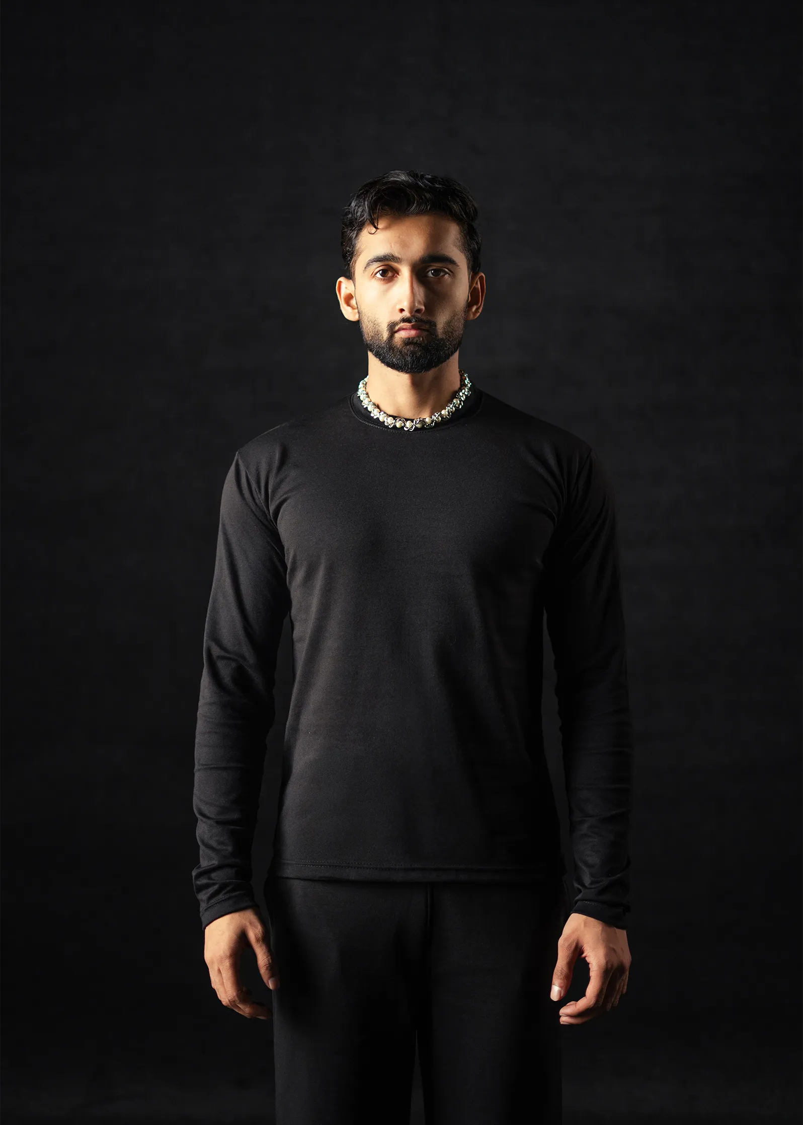 2.1-1.webp BLACK CREWNECK - Image 5