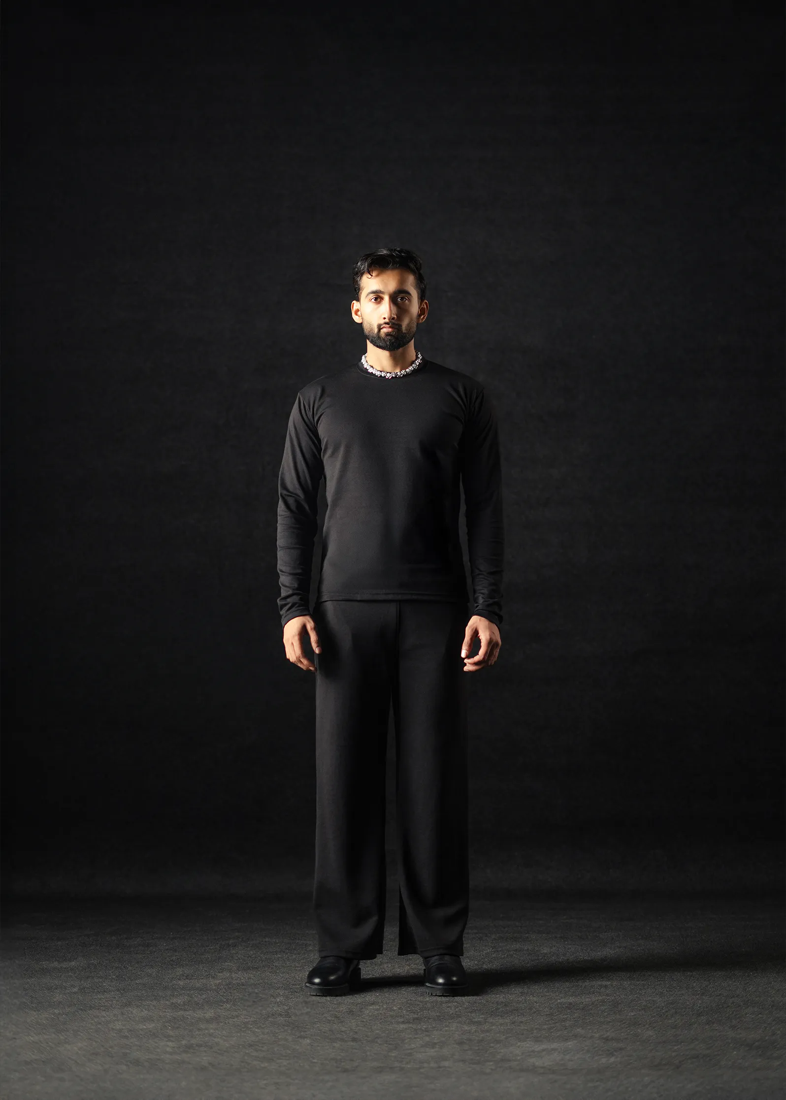 2.2-1.webp BLACK CREWNECK - Image 4