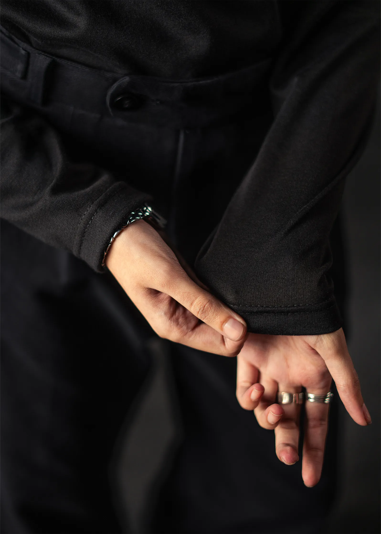2.6-1-1.webp BLACK CREWNECK - Image 7